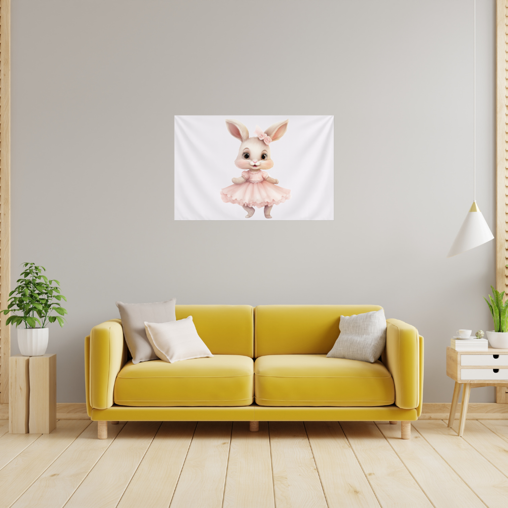 Pembe Elbiseli Güllü Tavşan Duvar Örtüsü