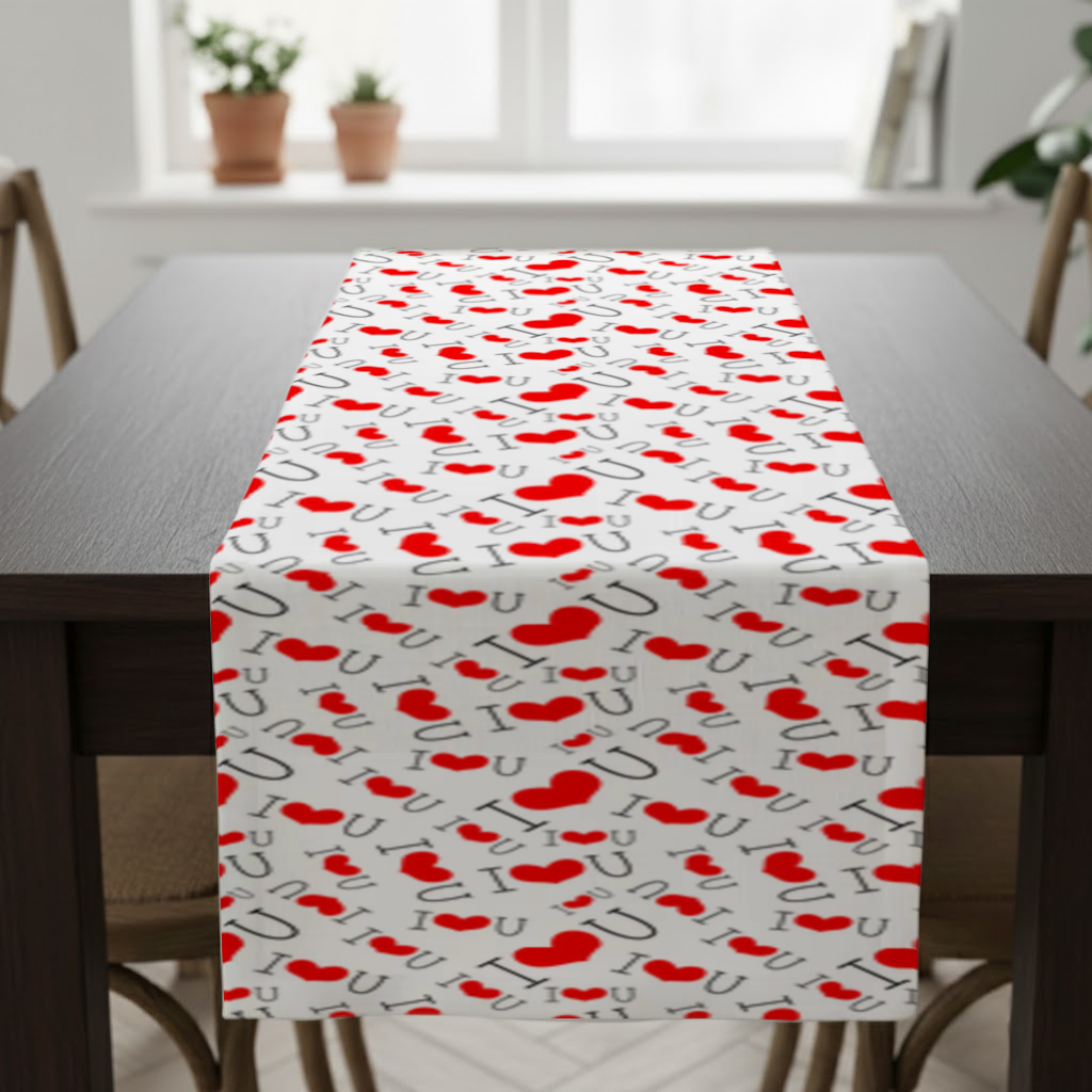 14 Şubat I Love You Yazılı Kalp Desenli Romantik Tasarım Masa Runner