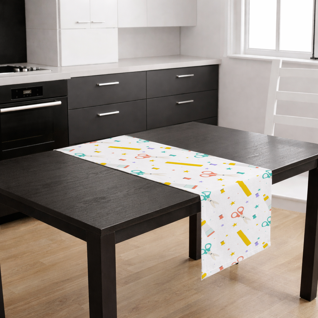 Renkli Okul ve Kırtasiye Gereçleri Deseni Masa Runner