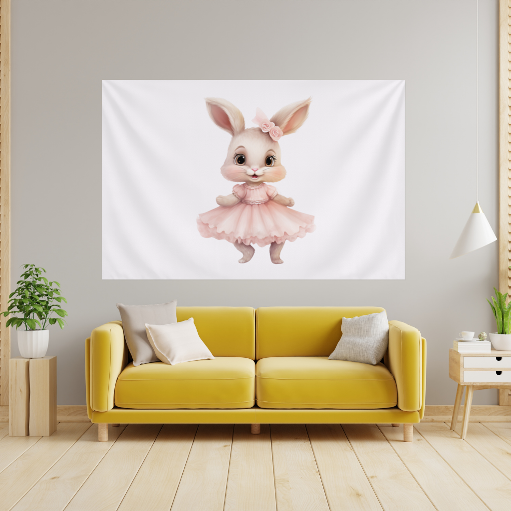 Pembe Elbiseli Güllü Tavşan Duvar Örtüsü
