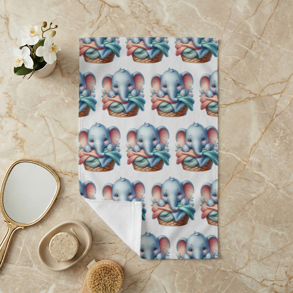 Sepetteki Pastel Bebek Fil El Havlusu