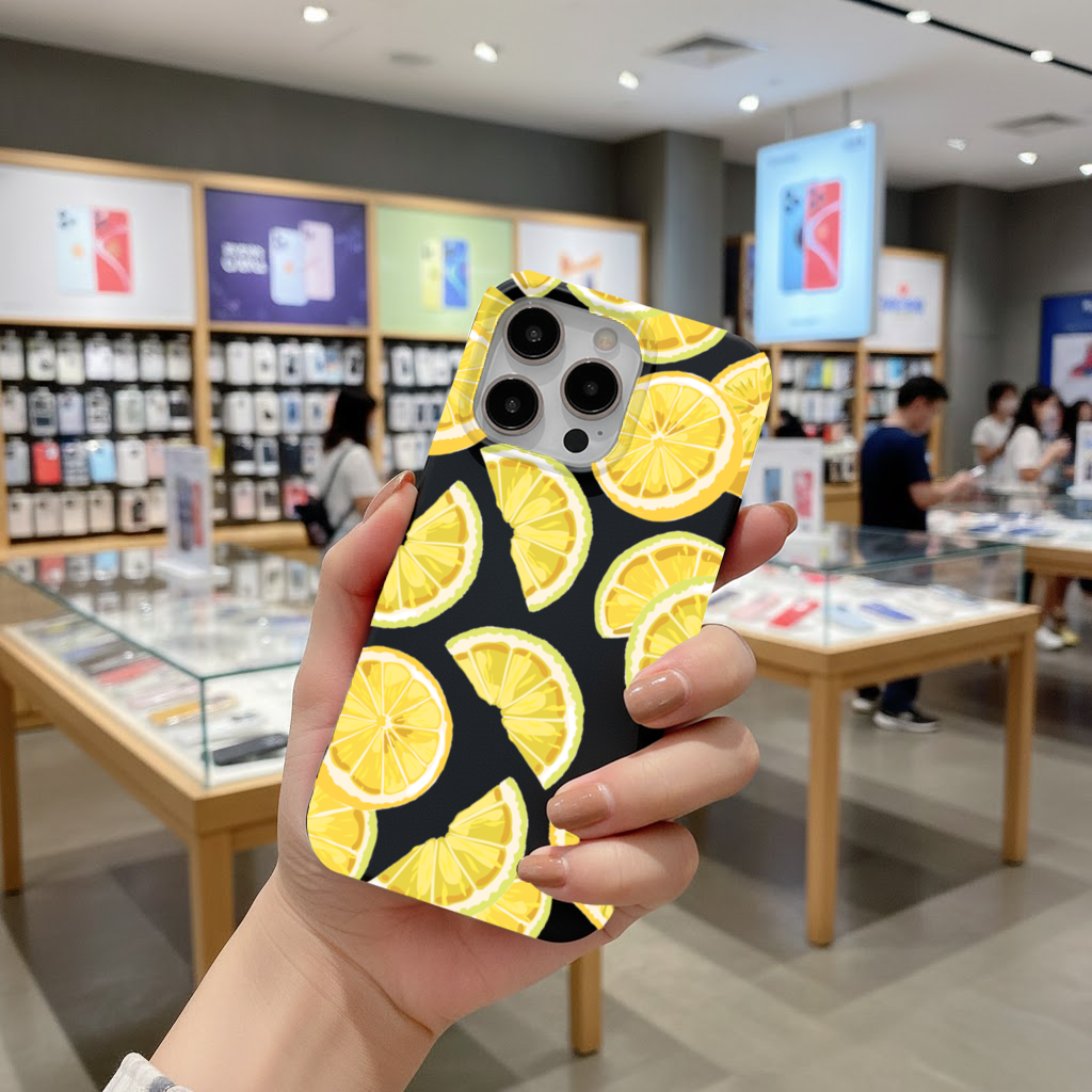 Fresh Lemon Slices Vibrant Summer Pattern iPhone 16 Pro Max Case